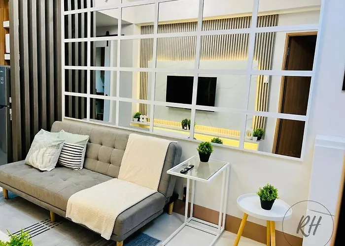 Apartment Minimalist And Serene 1br Unit Near Moa *