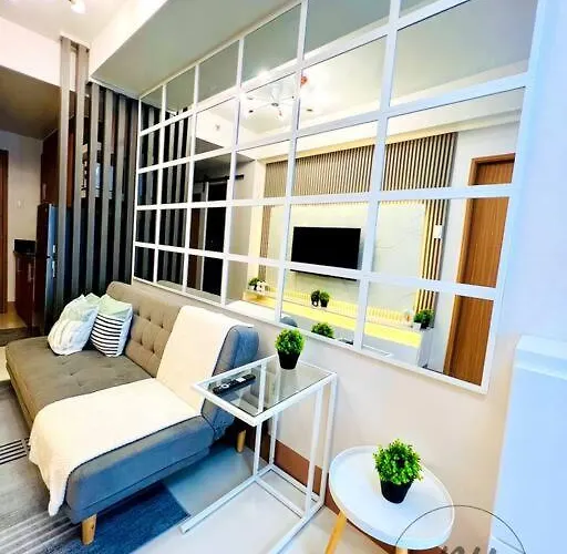 Minimalist And Serene 1br Unit Near Moa *