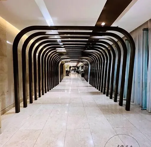 Minimalist And Serene 1br Unit Near Moa *