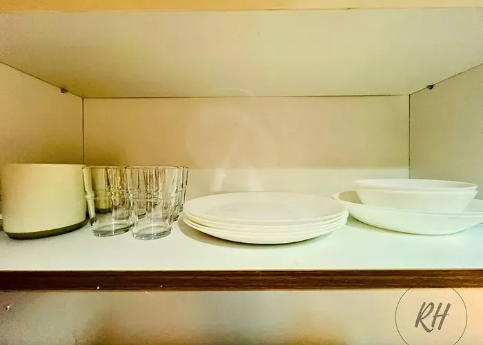 Minimalist And Serene 1br Unit Near Moa * Manila