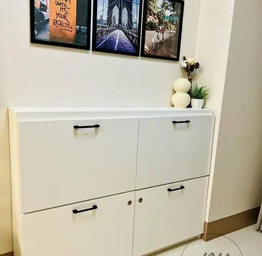 Apartment Minimalist And Serene 1br Unit Near Moa *