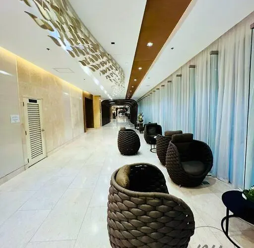 Minimalist And Serene 1br Unit Near Moa Manila