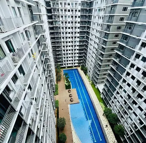 Apartment Minimalist And Serene 1br Unit Near Moa Manila